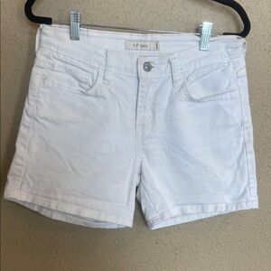 Levi's White Women's Denim Shorts — Classic Casual Cut